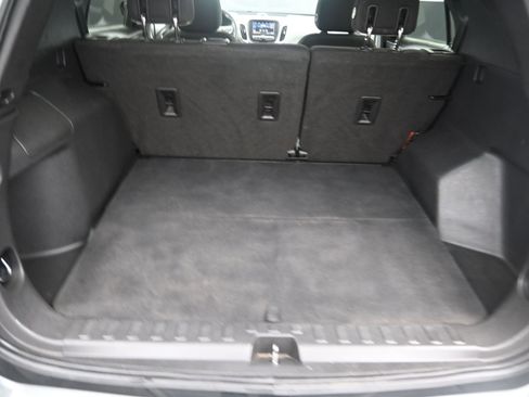Used 2020 Chevrolet Equinox LS w/ LS Convenience Package image 13