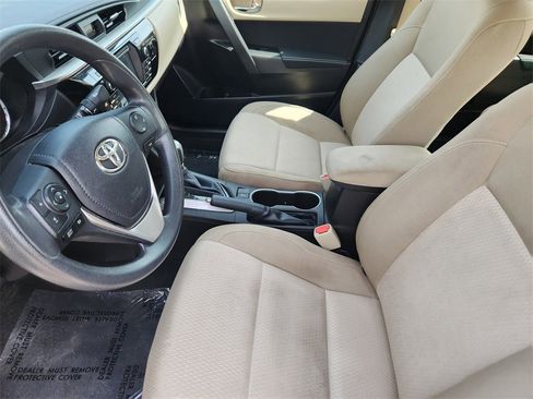 Used 2014 Toyota Corolla LE image 15