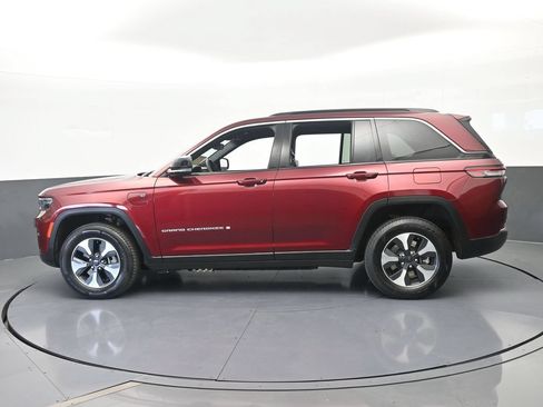 Used 2024 Jeep Grand Cherokee Limited 4xe AWD/4WD image 3