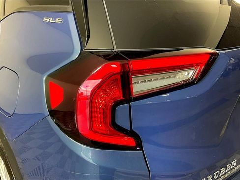 Used 2024 GMC Terrain SLE image 41