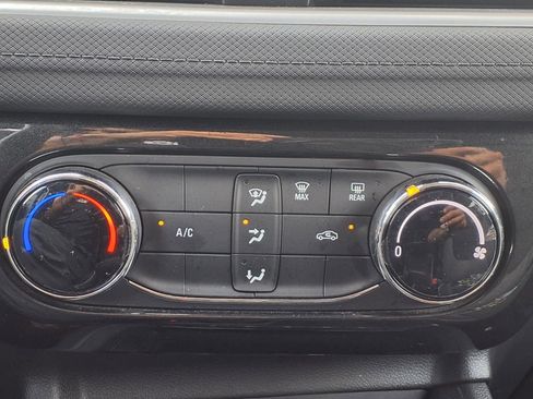 Used 2025 Chevrolet TrailBlazer LT image 9