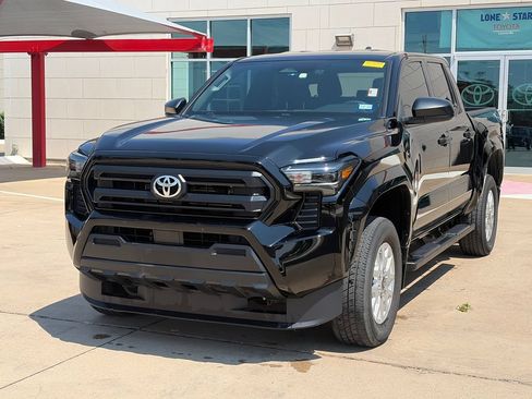 Used 2024 Toyota Tacoma SR AWD/4WD image 4