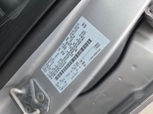 Used 2019 Ford Escape Titanium image 36