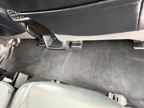 Used 2019 Toyota Highlander Limited Platinum FWD image 39