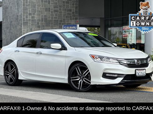 Used 2017 Honda Accord Sport image 2