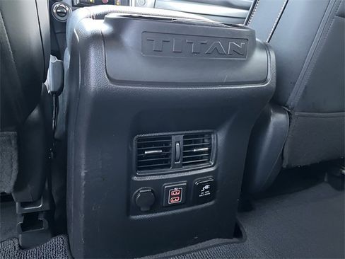 Used 2021 Nissan Titan PRO-4X image 32