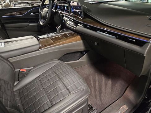 Used 2023 Cadillac Escalade Sport Platinum w/ LPO, ONYX Package image 20
