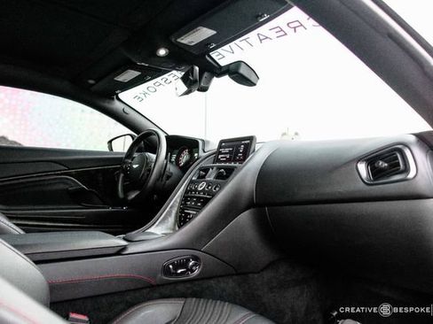Used 2018 Aston Martin DB11 V12 image 19