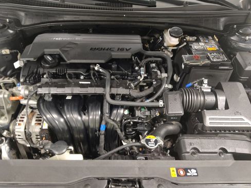 Used 2022 Hyundai Elantra SEL FWD image 30