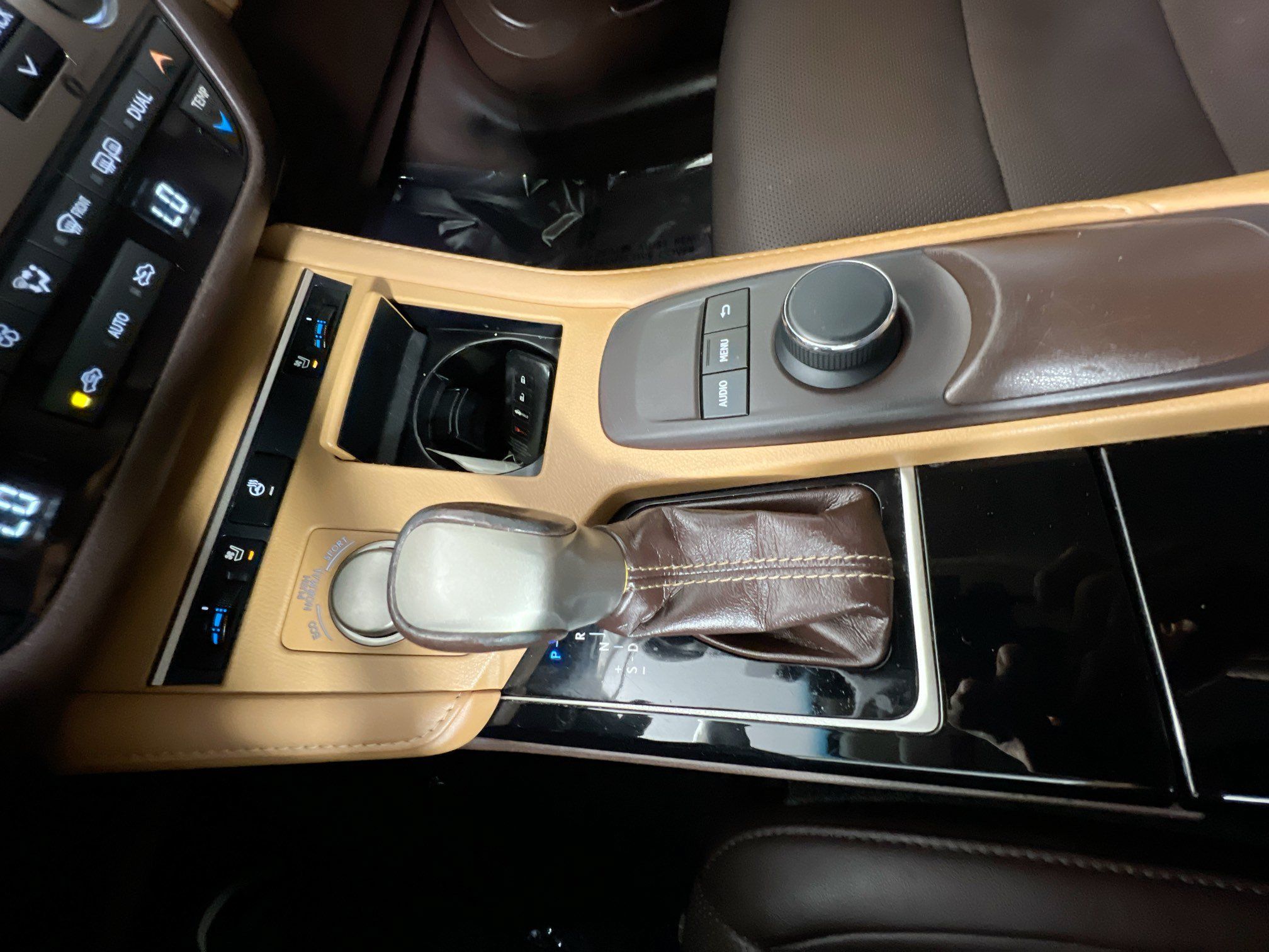 Used 2018 Lexus ES 350 w/ Premier Package FWD image 25
