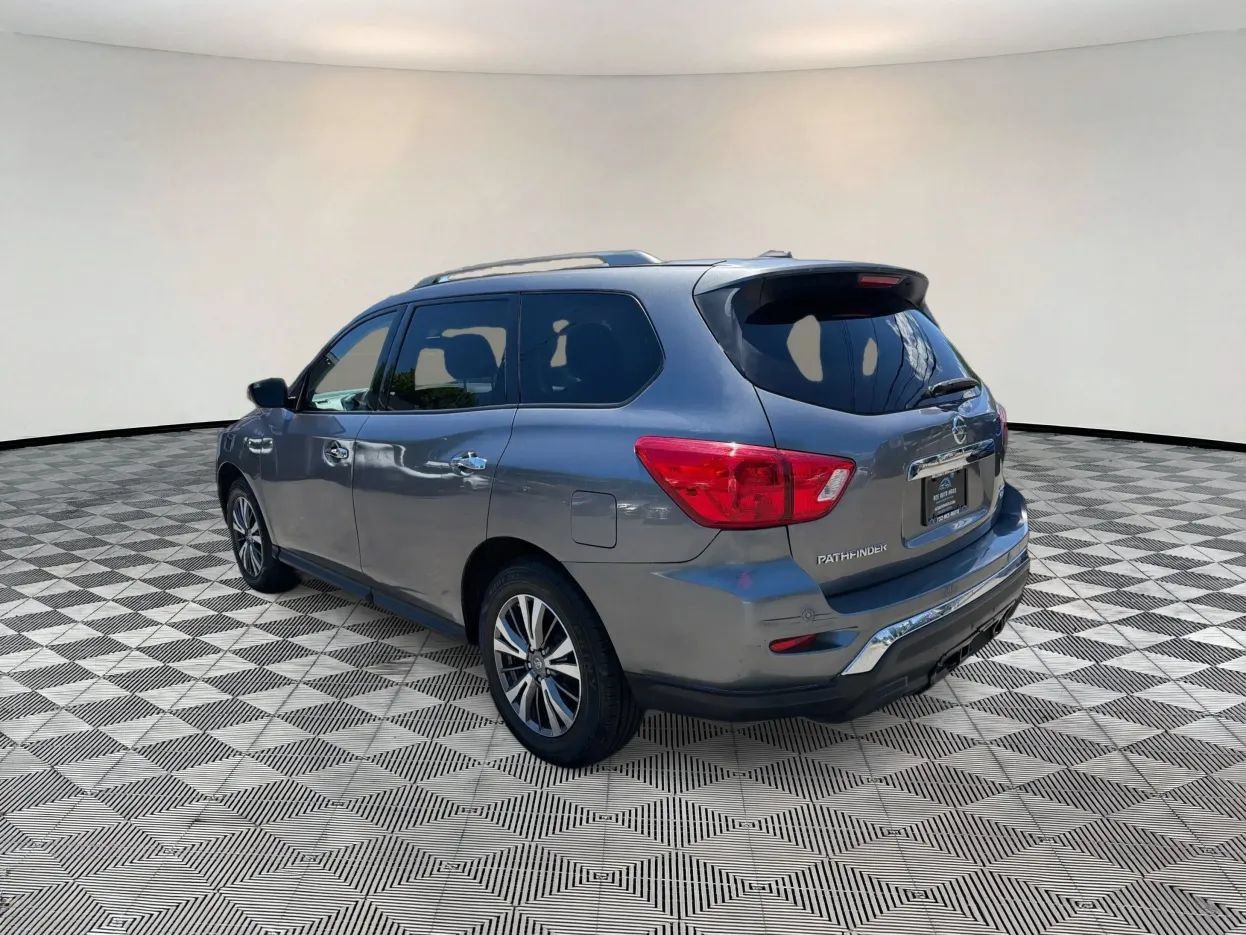 Used 2019 Nissan Pathfinder SV w/ SV Tech Package AWD/4WD image 5
