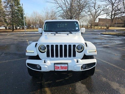 Used 2023 Jeep Gladiator Overland image 9