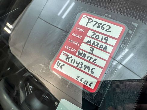 Used 2019 MAZDA MAZDA3 Hatchback w/ Premium Package image 28