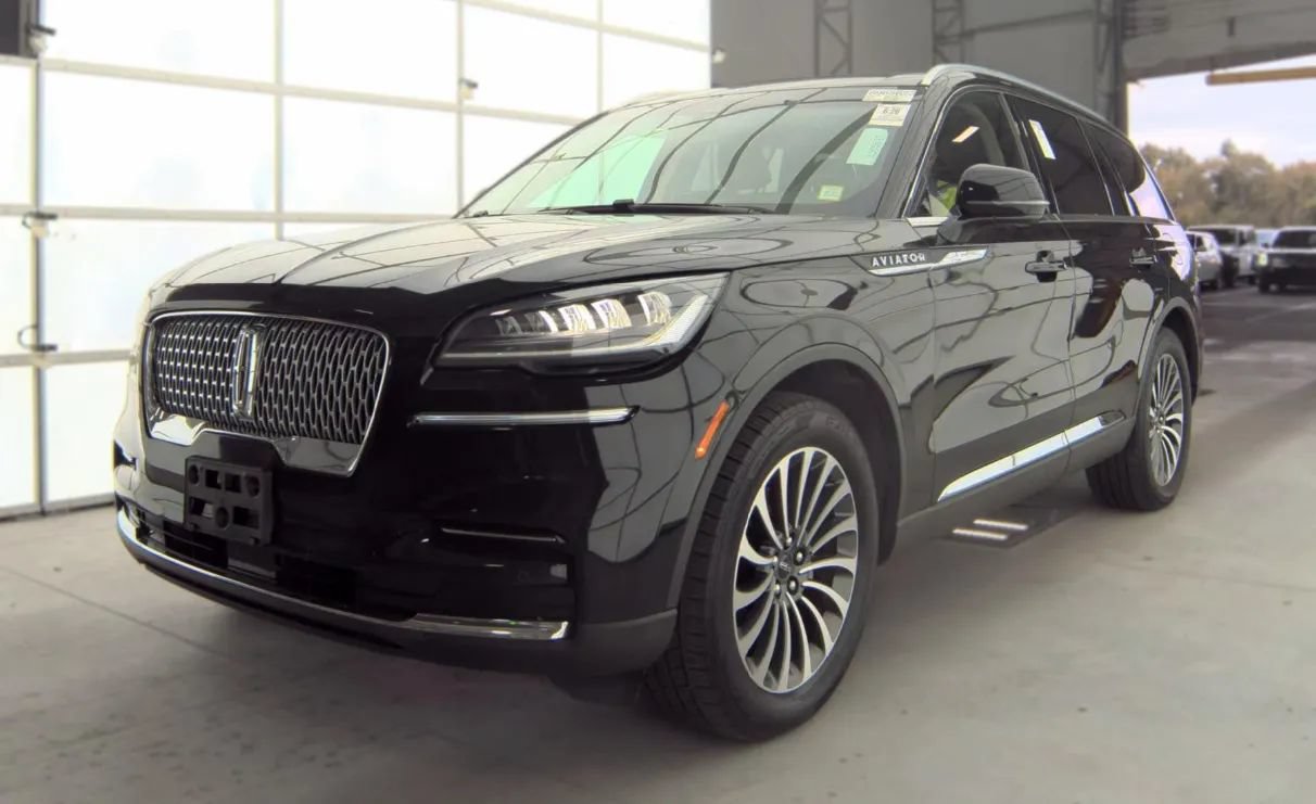 Used 2022 Lincoln Aviator AWD w/ Premium Package image 1