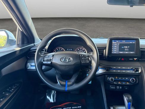 Used 2020 Hyundai Veloster 2.0 FWD image 24