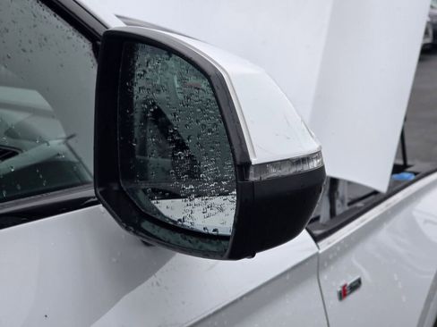 Used 2025 Audi Q5 2.0T Premium image 28