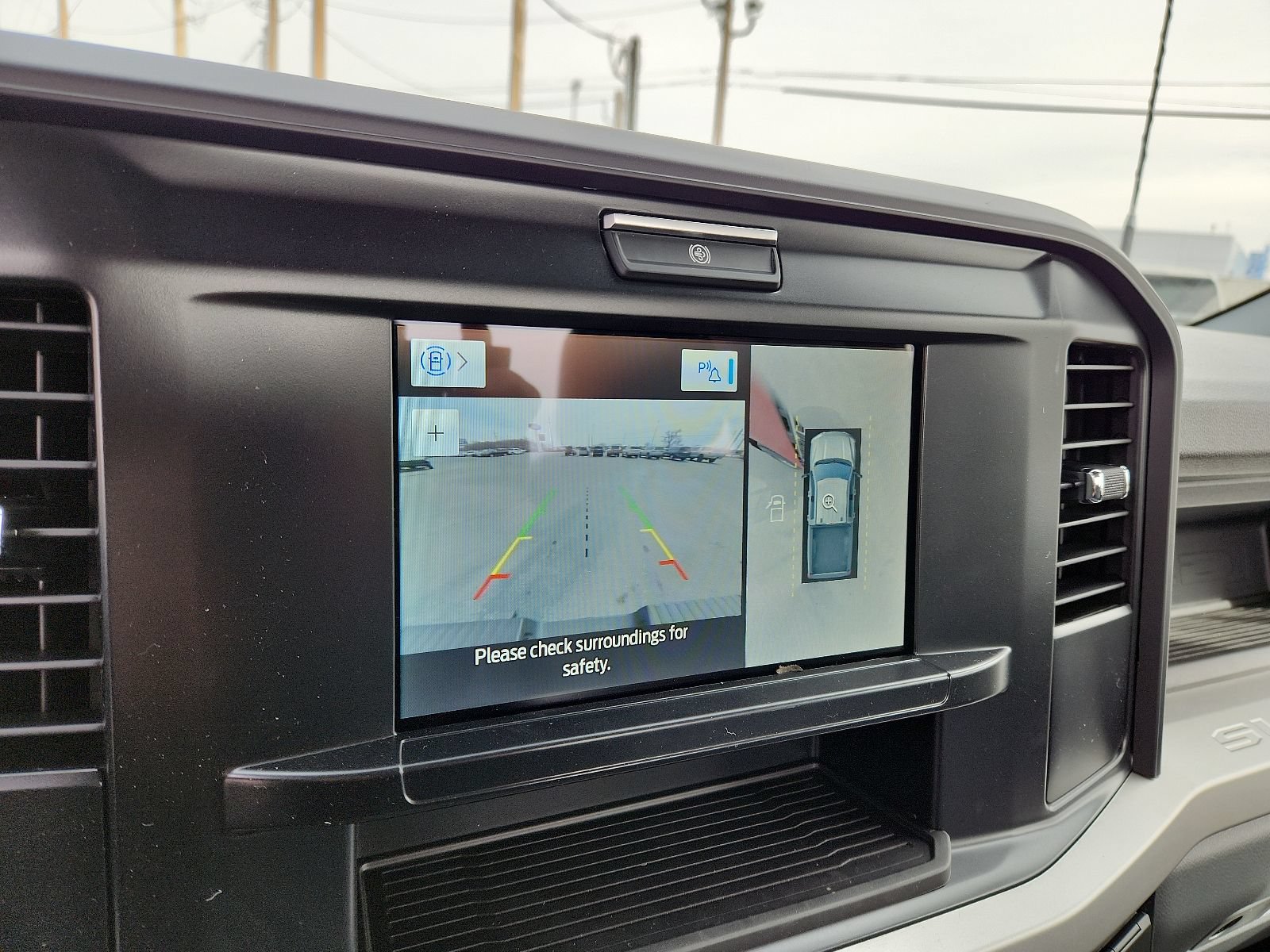 New 2025 Ford F250 XL w/ 360-Degree Camera Package RWD image 13