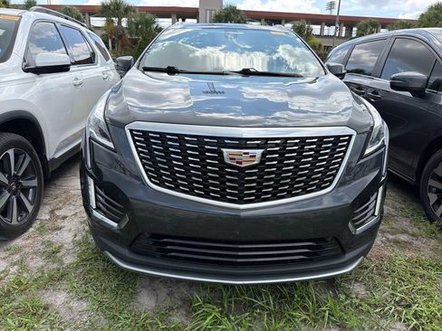 Used 2022 Cadillac XT5 Premium Luxury FWD image 2