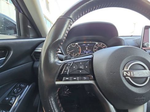 Used 2024 Nissan Altima 2.5 SR FWD image 11