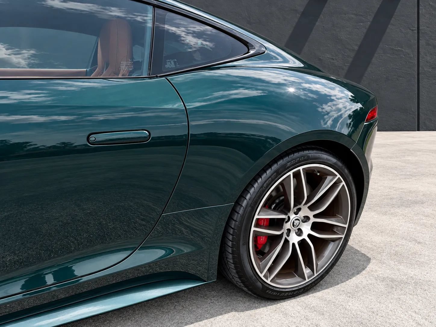 Used 2024 Jaguar F-TYPE R-Dynamic RWD image 26