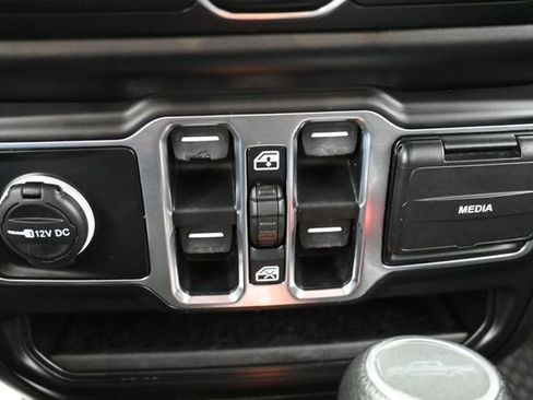 Used 2020 Jeep Gladiator Sport w/ Quick Order Package 24S AWD/4WD image 22