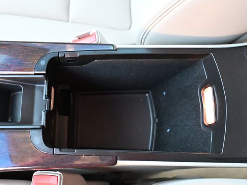 Used 2016 Cadillac XTS Luxury w/ Driver Awareness Package image 26