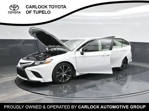 Used 2020 Toyota Camry SE FWD image 37