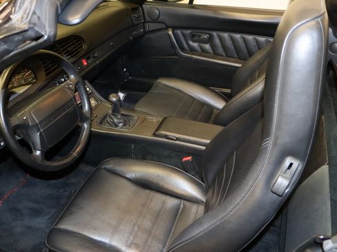 Used 1993 Porsche 968 Cabriolet RWD image 4