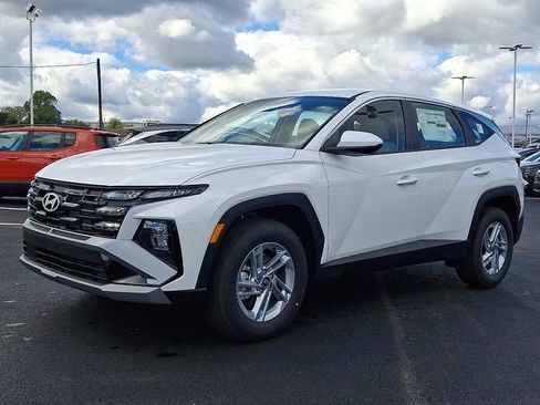 New 2026 Hyundai Tucson SE image 2