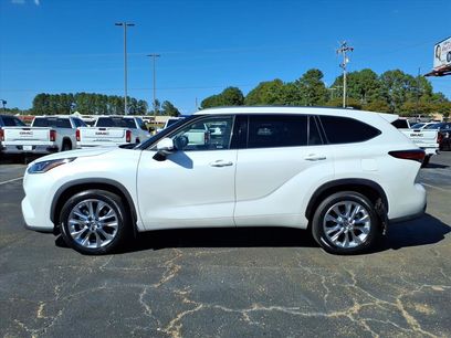 Used 2023 Toyota Highlander Limited