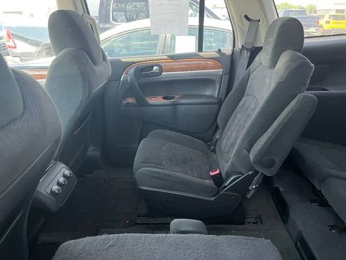 Used 2010 Buick Enclave CX w/ Driver Confidence Package FWD image 9