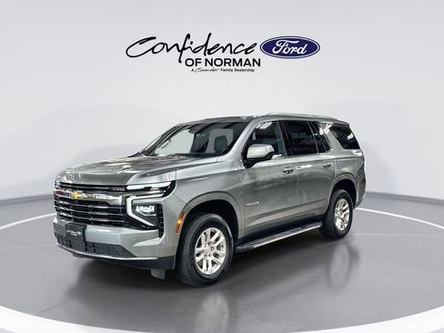 Used 2025 Chevrolet Tahoe LT RWD image 4