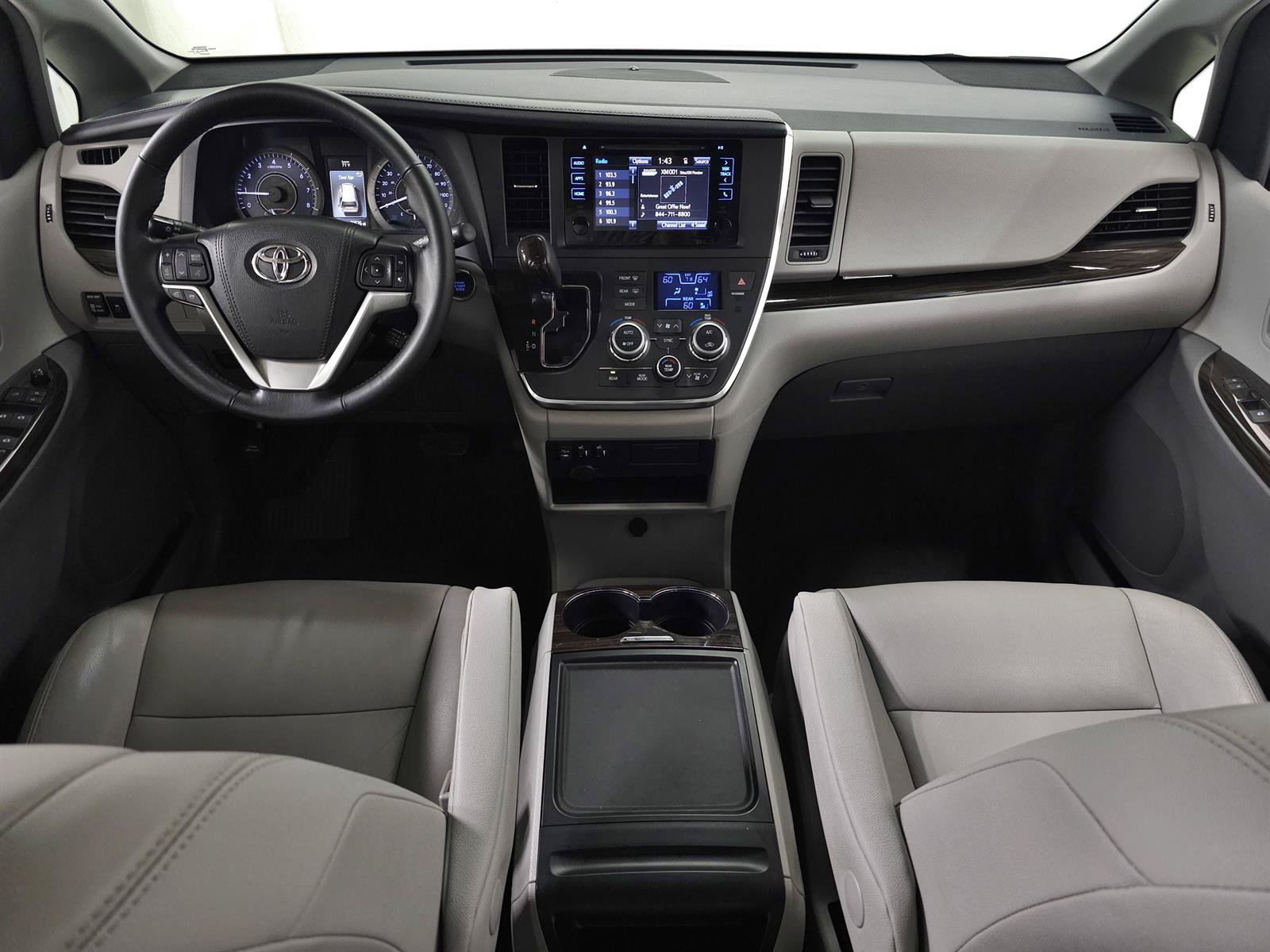 Used 2015 Toyota Sienna XLE w/ XLE Navigation Package AWD/4WD image 11