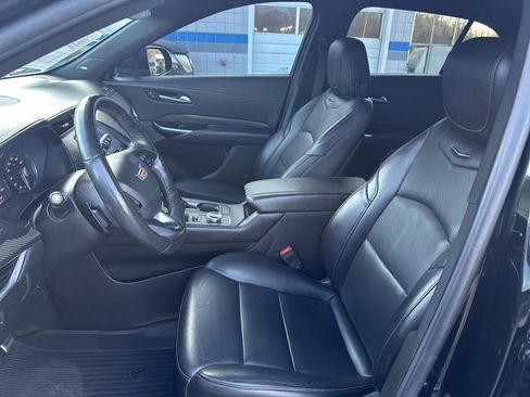 Used 2019 Cadillac XT4 Sport image 17