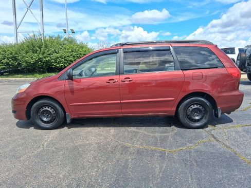 Used 2006 Toyota Sienna CE FWD image 4