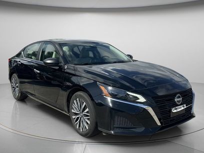Used 2025 Nissan Altima 2.5 SV