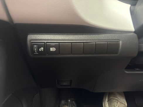 Used 2023 Toyota Corolla SE FWD image 21