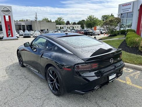 Certified 2024 Nissan Z Performance w/ Floor Mat Package RWD image 6
