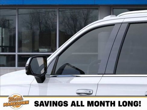 New 2026 Chevrolet Suburban Premier image 12