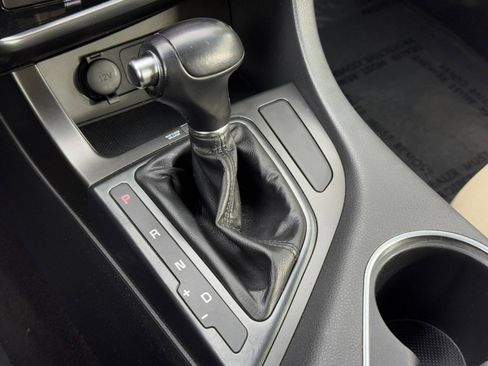 Used 2016 Kia Optima Hybrid image 25