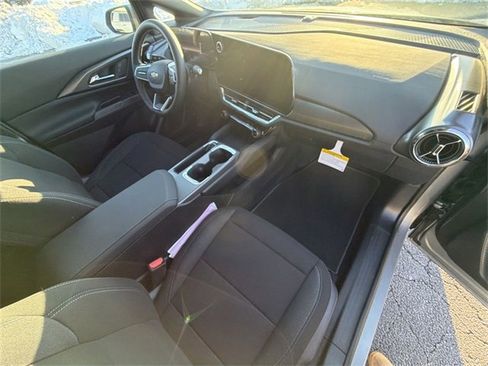 New 2026 Chevrolet Equinox EV LT image 27