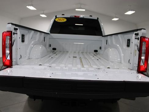 Used 2025 Ford F250 XL w/ FX4 Off-Road Package AWD/4WD image 19