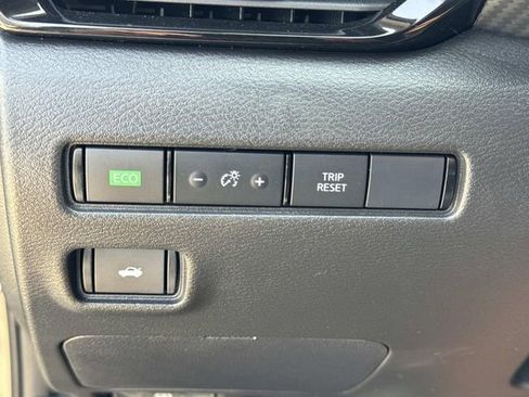 Used 2025 Nissan Sentra SV w/ Trunk Package FWD image 16
