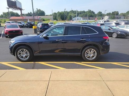 Used 2023 Mercedes-Benz GLC 300 4MATIC image 4