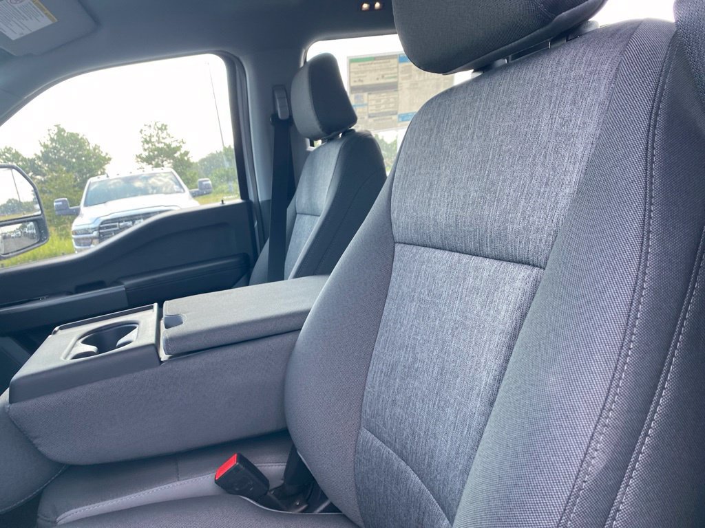 New 2026 Ford F250 XL w/ STX Appearance Package AWD/4WD image 15