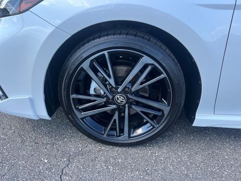 Used 2025 Toyota Camry XSE FWD image 27
