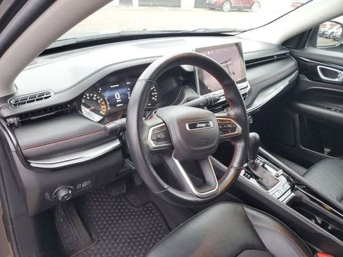 Used 2022 Jeep Compass Trailhawk w/ Trailhawk Convenience Group image 16