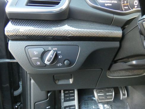 Used 2019 Audi SQ5 Premium Plus w/ Premium Plus Package image 79