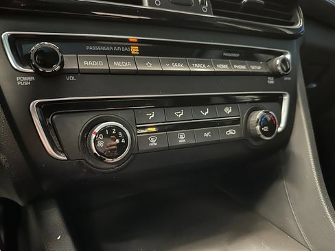 Used 2020 Kia Optima LX image 14