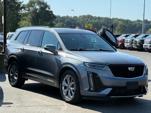 Used 2020 Cadillac XT6 Sport image 38